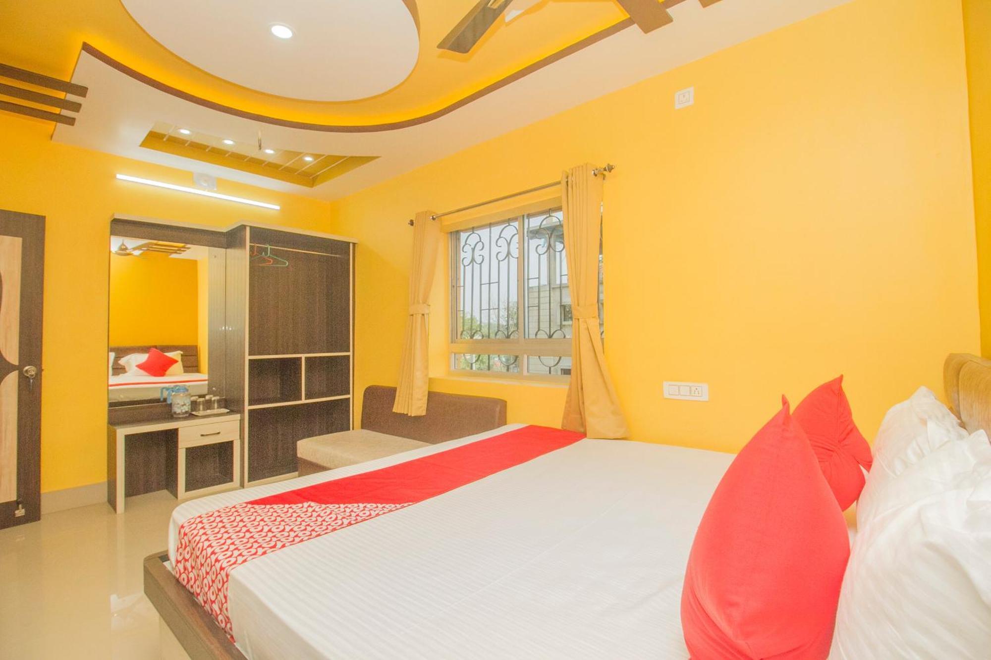 Super Hotel O Kalpana Residency Inn Siliguri Exterior photo