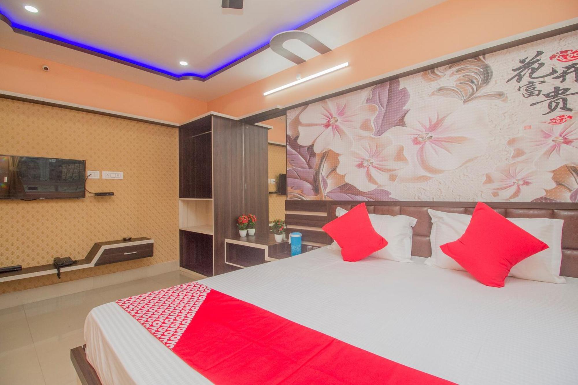 Super Hotel O Kalpana Residency Inn Siliguri Exterior photo